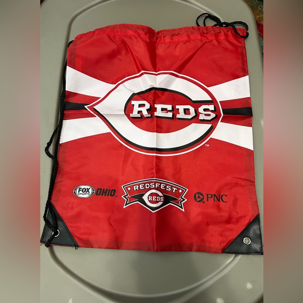 Various Cincinnati Reds Drawstring backpacks - Picture 6 of 6